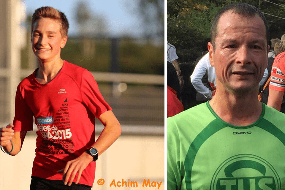 Zwei männliche Sportler, einer in rotem Shirt beim Laufen, der andere in grünem Shirt, steht in einer Gruppe.