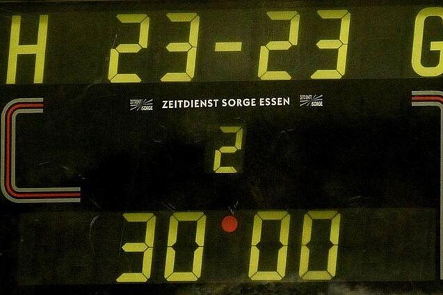 Anzeige eines Sportergebnisses: 23-23, Spielzeit 30:00, 2. Halbzeit. "Zeitdienst Sorge Essen" vermerkt.