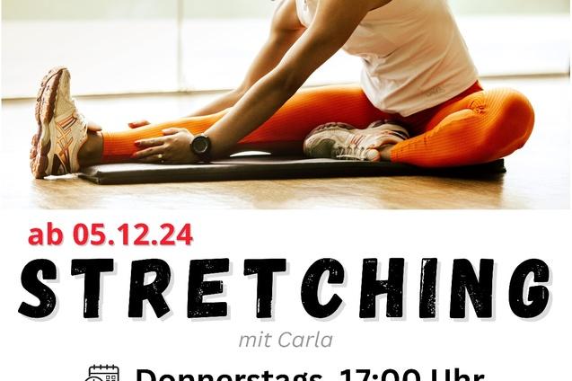 Frau dehnt sich auf dem Boden, informiert &uuml;ber einen neuen Stretching-Kurs im TUSfit Zentrum.