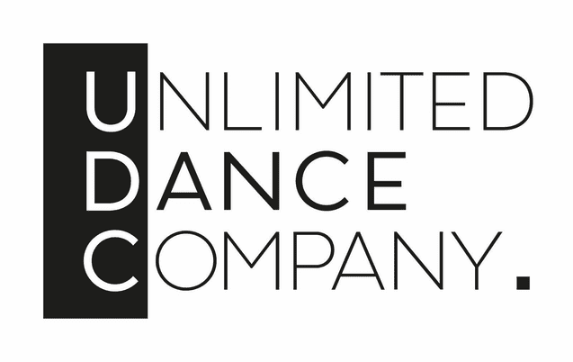 Logo der Unlimited Dance Company mit den Buchstaben &bdquo;UDC&ldquo; in verschiedenen Schriftarten auf wei&szlig;em Hintergrund.